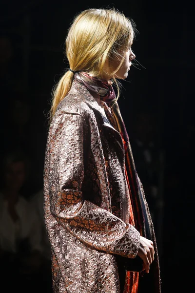 Look 104